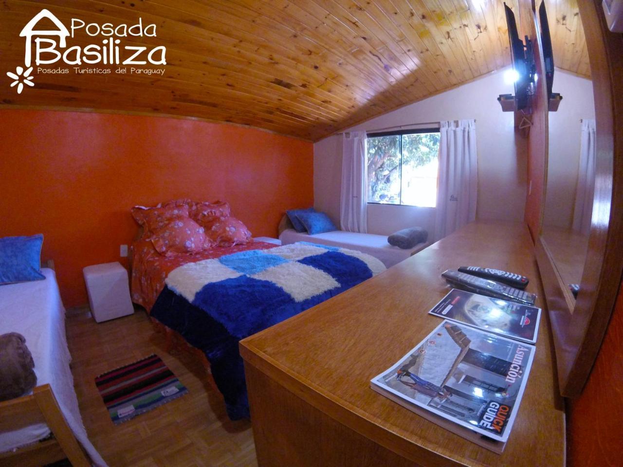 Posada Basiliza, Encarnacion Py المظهر الخارجي الصورة