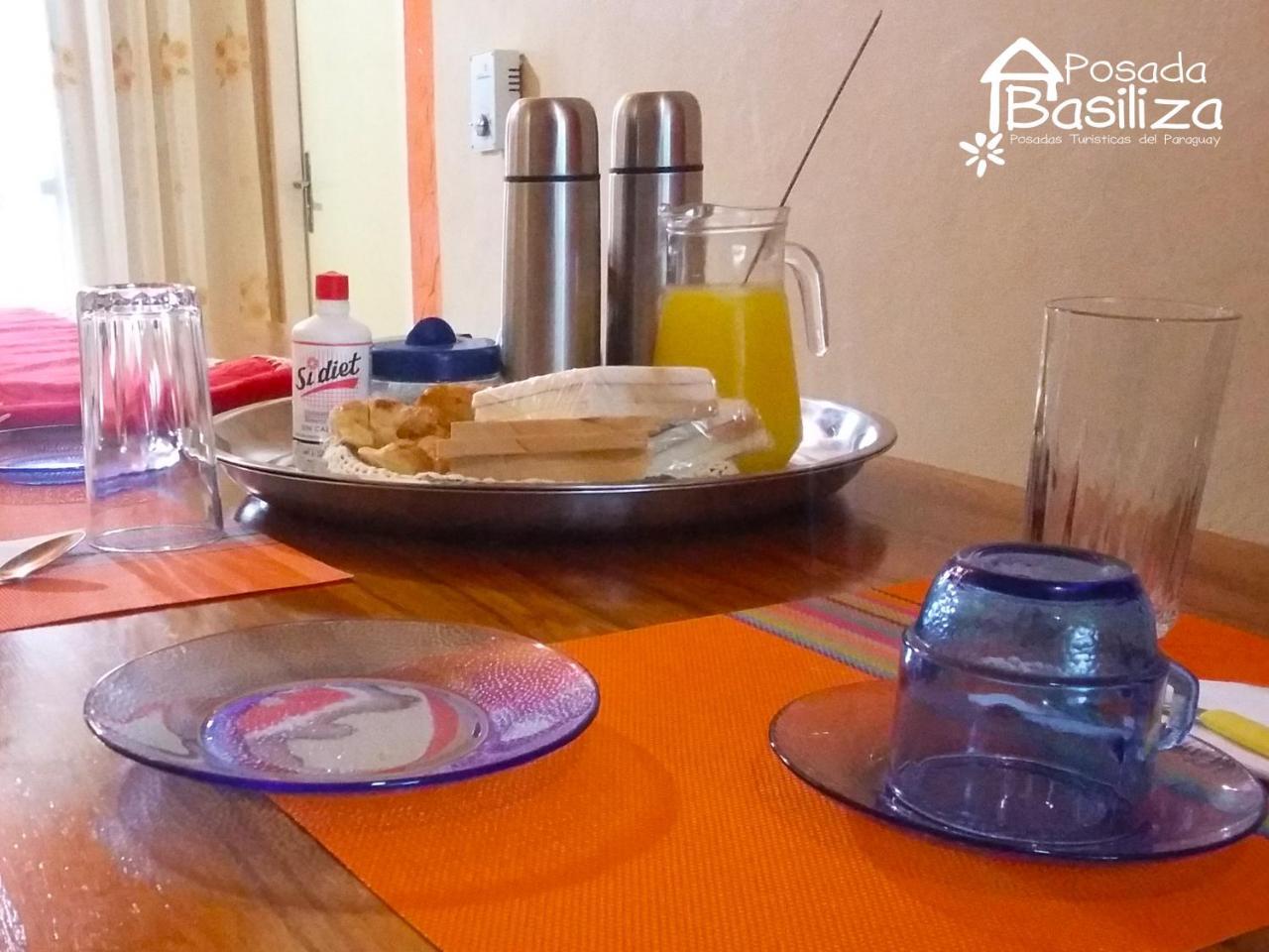 Posada Basiliza, Encarnacion Py المظهر الخارجي الصورة